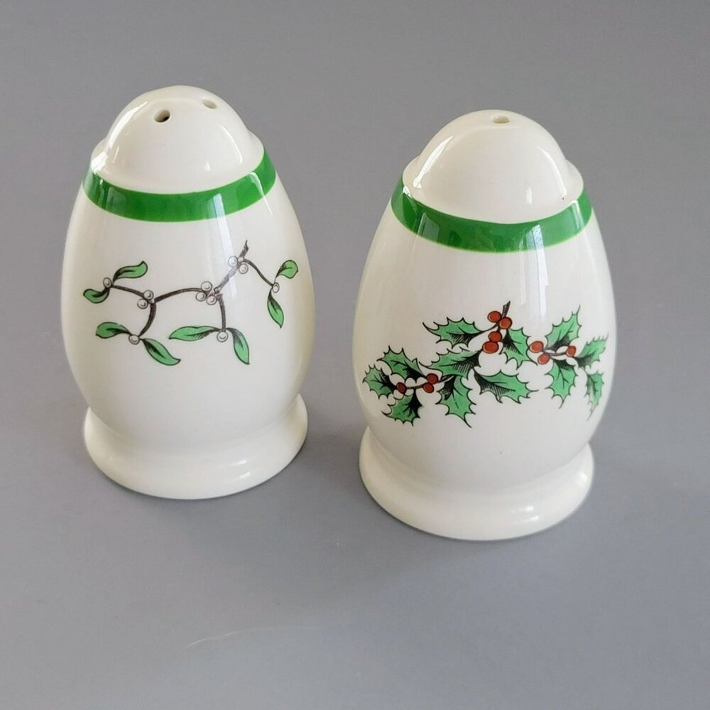 Vintage Spode England Christmas Tree Holly Berry Salt & Pepper Shaker
